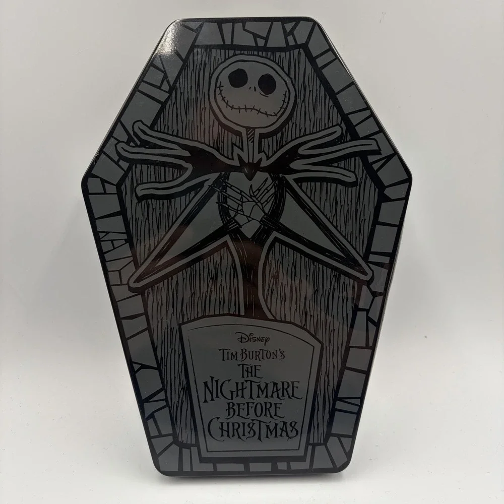 Disney The Nightmare Before Christmas Enamel 5 Pin Gift Set Coffin Tin Halloween